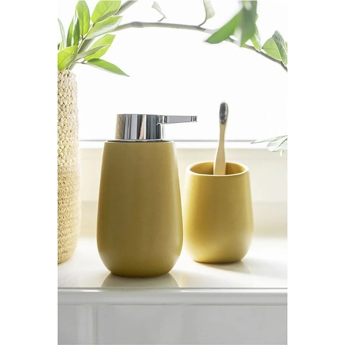 WENKO Seifenspender Badi, Keramik, 320 ml, elegantes Design, einfache Handhabung, vielseitig einsetzbar 2